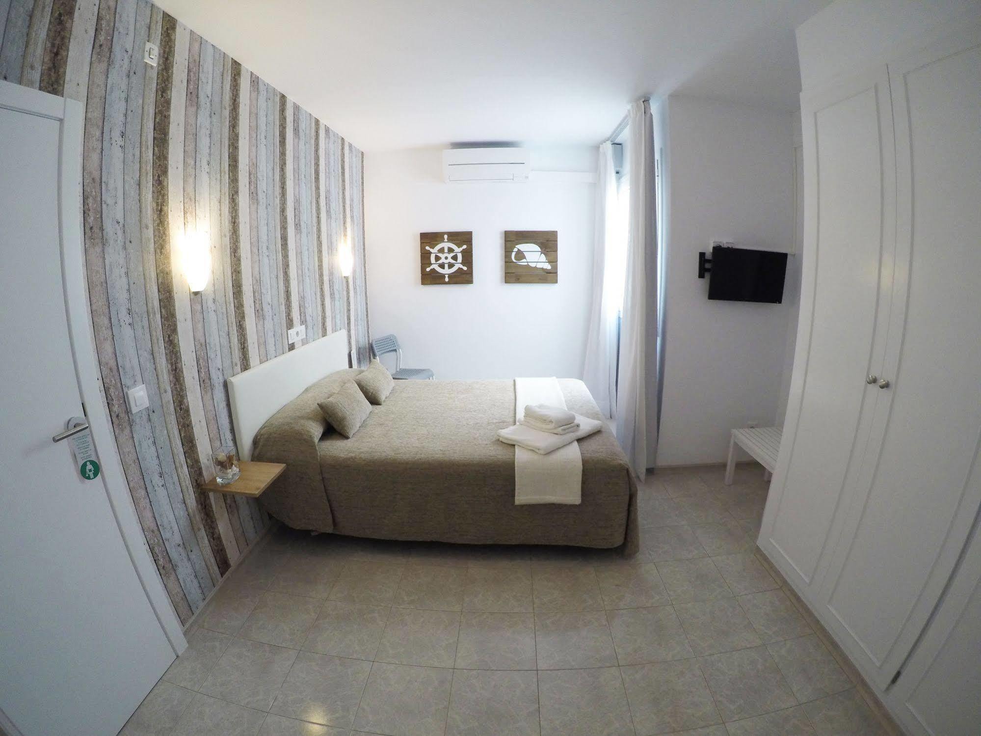 Hostal Del Mar Tossa de Mar Eksteriør billede