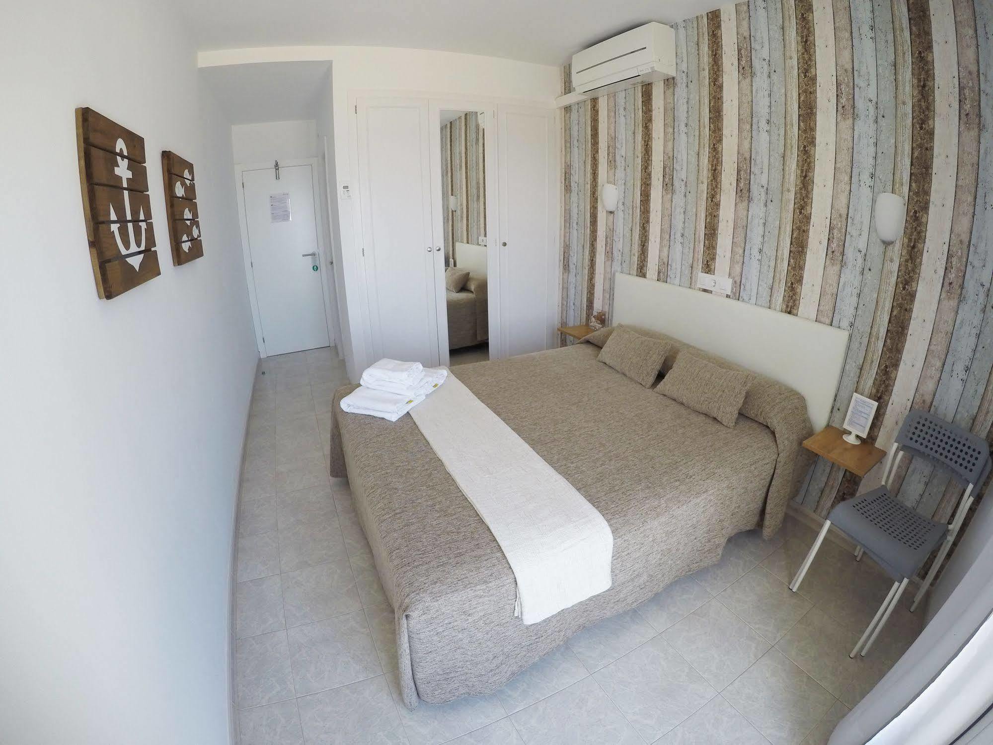 Hostal Del Mar Tossa de Mar Eksteriør billede